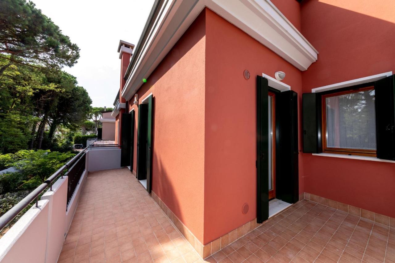 House Smeraldo By Holiday World Lido di Jesolo Buitenkant foto